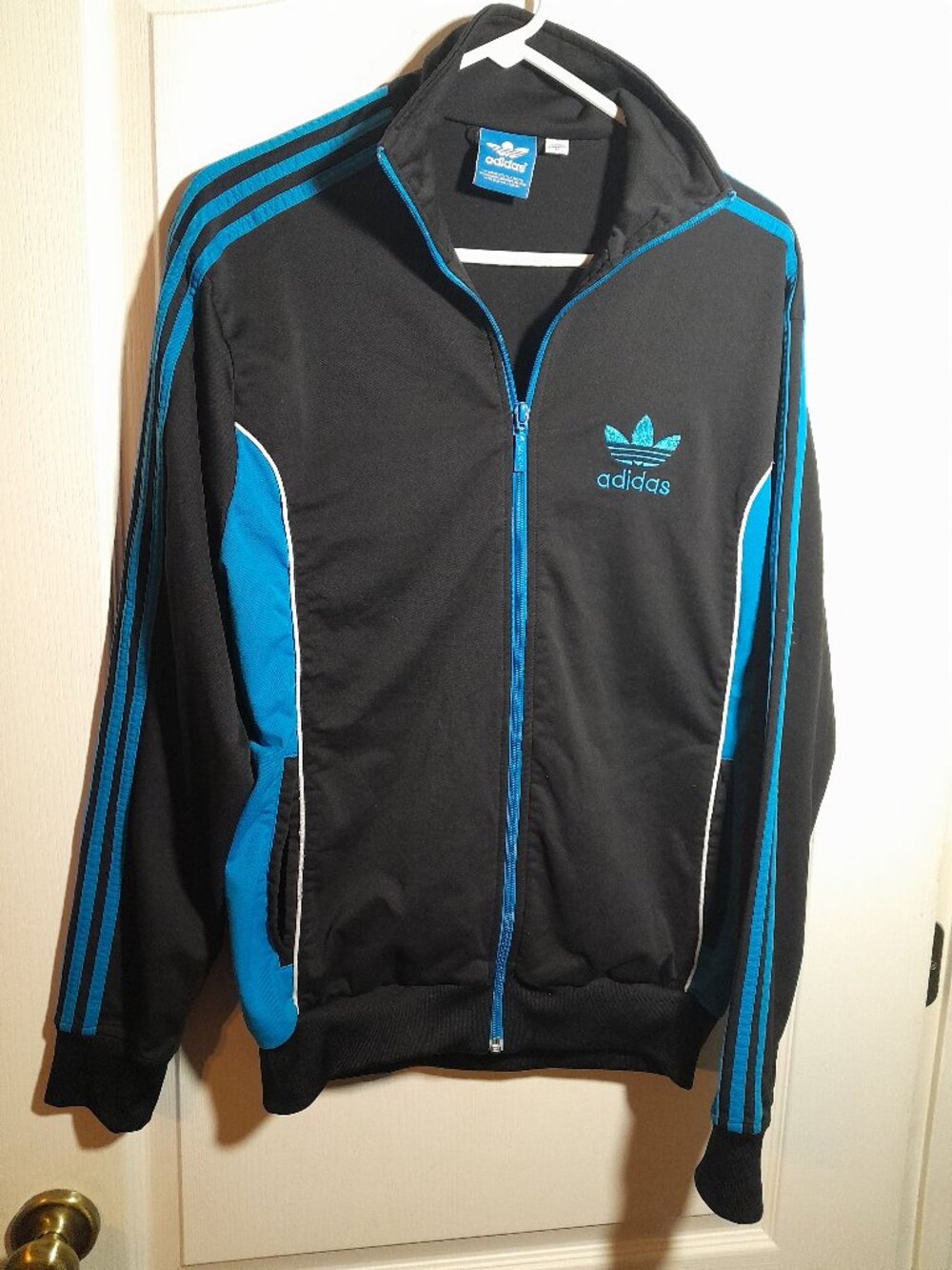 Y2K Adidas Jacket  Zip up Retro with Trefoil Logo Size Medium Classic Vintage